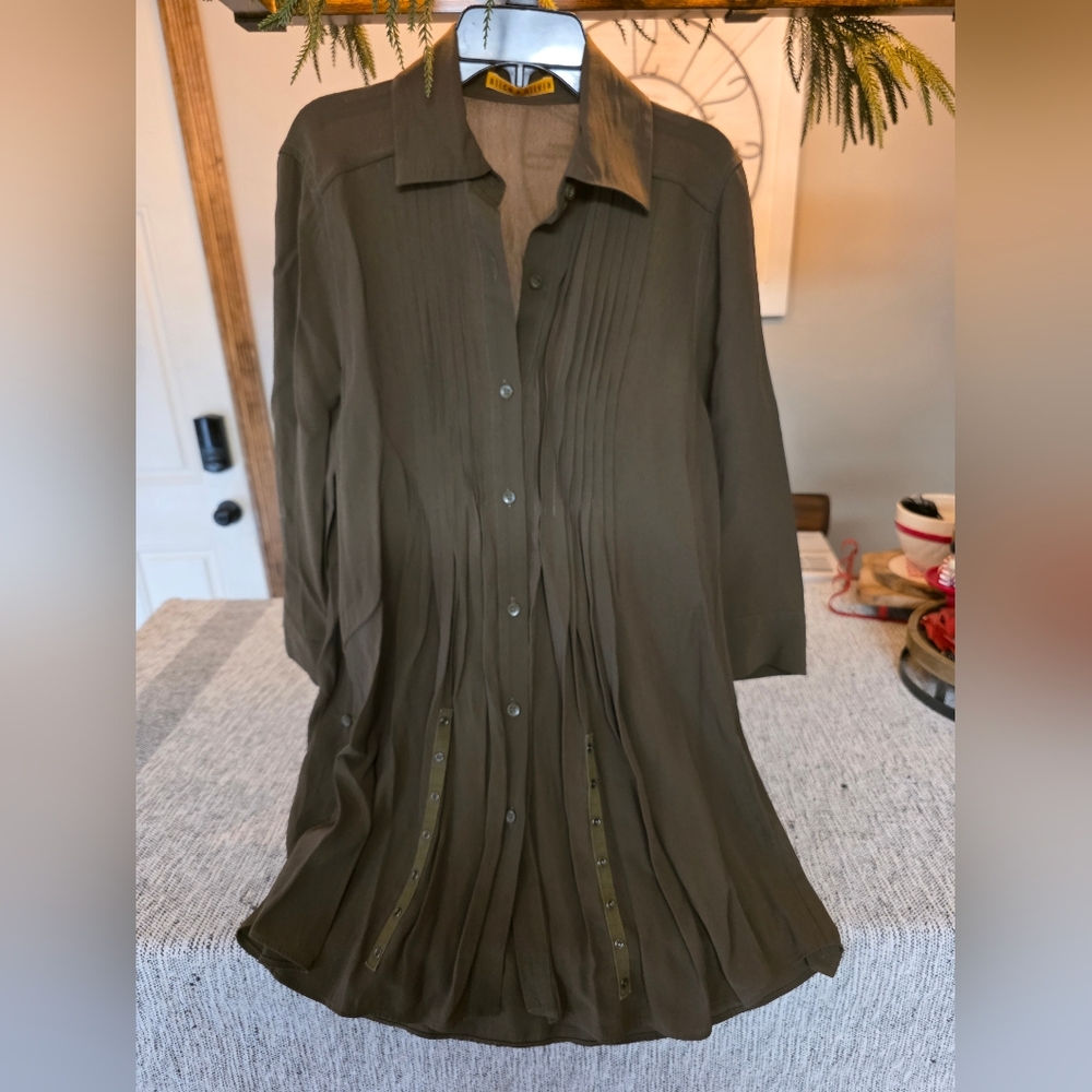 Alice + Olivia Olive Pleated Blouse